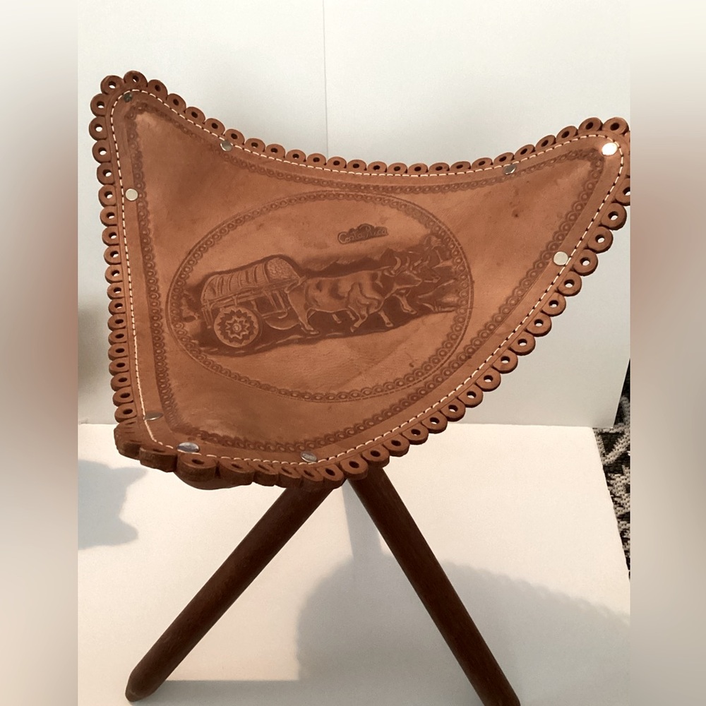 Vintage handmade leather and wood Costa  Rica travel Tripod seat.